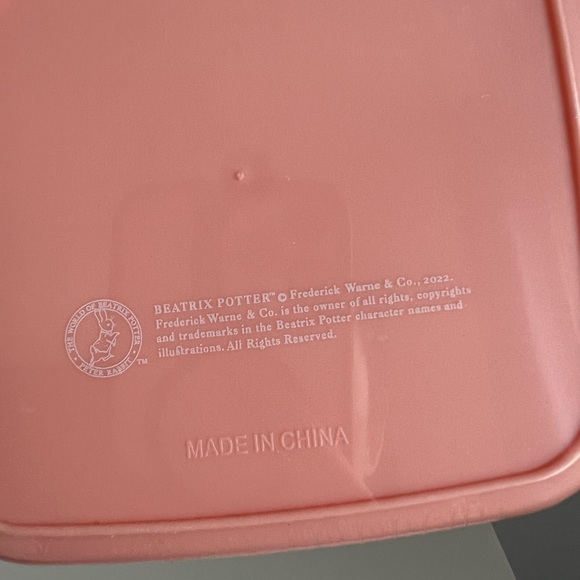 Peter Rabbit Pink 2-tier Bento Box - Picture 2 of 12